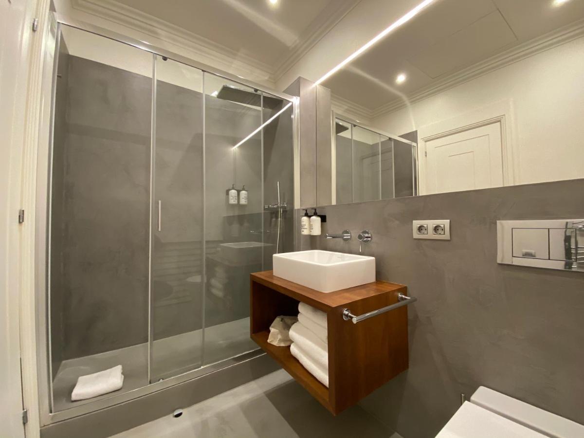 Uma Suites Rambla Catalunya 22 Barselona Dış mekan fotoğraf